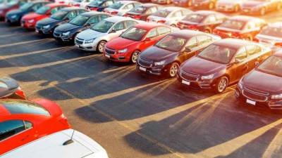 المالية: لا نية لمد مبادرة استيراد السيارات من الخارج و767 مليون دولار إجمالي قيمة المبالغ المحولة حتى الآن