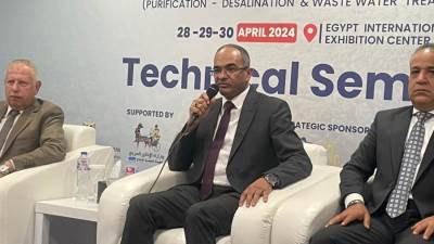 نائب وزير الإسكان يشيد بفعاليات معرض وتريكس للمياه ويؤكد سعادته بمشاركة 400شركة محلية ودولية