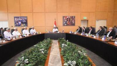 وزير الإسكان العمانى يعرض الفرص الاستثمارية المتاحة بالسلطنة على شركات التطوير العقاري والمقاولات المصرية