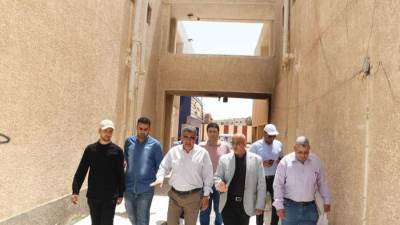 استكمال أعمال تطوير ورفع كفاءة الطرق بمدن السادات والمنيا الجديدة والعبور