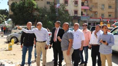 بالصور .. نائب رئيس «المجتمعات العمرانية» يقوم بزيارة مفاجئة لمدينتى 6 أكتوبر وحدائق أكتوبر