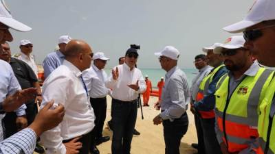 مناورة بحرية بترولية بالعلمين  بالتزامن مع حفر أول بئر بالمياه العميقة غرب المتوسط