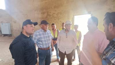 تمهيداً لدخوله الخدمه الشهر القادم..  رئيس جهاز الشروق يتفقد خزان مياه الشرب الإستراتيجى بشرق المدينة