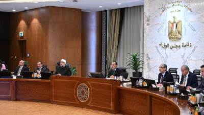 لـ 34 شركة .. الحكومة توافق على تخصيص قطع أراضي للبيع بنظام الدولار