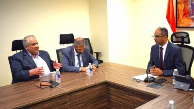 نائب وزير الإسكان يناقش مع الاتحاد الأوروبي إعادة استخدام الصرف الصناعي بالشراكة مع القطاع الخاص