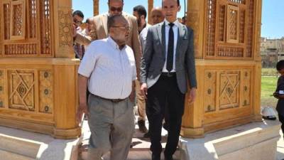 مساعد وزير الإسكان يتابع اللمسات الأخيرة استعداداً للافتتاح التجريبي لمشروع إعادة إحياء حديقة الأزبكية