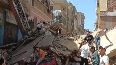 وزيرة التضامن توجه بصرف المساعدات اللازمة لأسر ضحايا المبنى السكني المنهار بميت غمر 