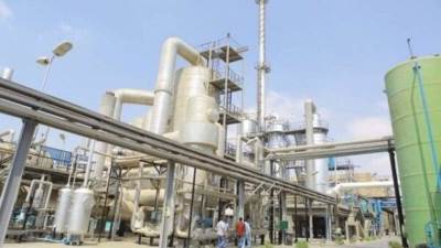 «البترول» تعلن ضخ إمدادات الغاز الطبيعي اليوم تدريجيا لمصانع الأسمدة