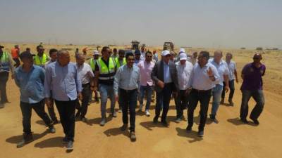 نائب رئيس هيئة المجتمعات العمرانية يتفقد وحدات «سكن لكل المصريين» ومشروعات الطرق بالعبور الجديدة 