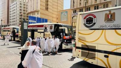 وزير المالية يوجه بتسهيل الإجراءات الجمركية للحجاج