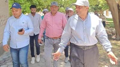 رئيس جهاز الشروق يُتابع أعمال رفع كفاءة الحدائق بمناطق الإسكان بالمدينه