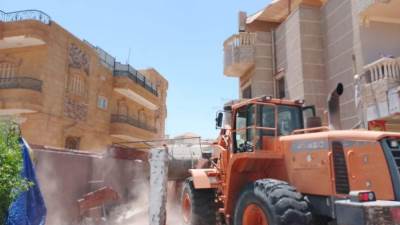 إيقاف وإزالة عدة مخالفات بناء وإشغالات بمدن العاشر والشروق و6 أكتوبر وبني سويف والمنيا الجديدتين  