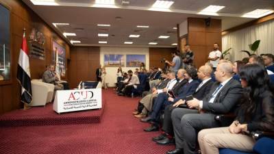 خالد عباس: نحرص على تعزيز التعاون مع الشركات البريطانية خاصةً في مجال البنية التحتية