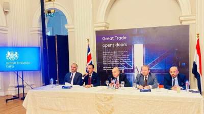 «الإسكان» تبحث مع شركات بريطانية الاستثمار في المجال العقاري والمدن الجديدة