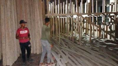 خلال حمله ليلية .. جهاز الشروق  يوقف ويُزيل مخالفتى بناء بالمدينه