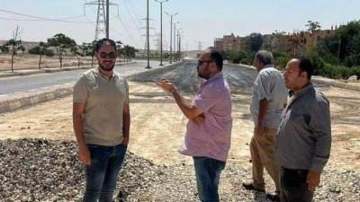 تكثيف أعمال رفع الكفاءة والتطوير للطرق بمدن القاهرة الجديدة و 15مايو والعبور والشيخ زايد