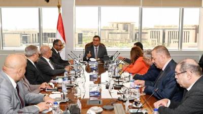 إعداد كوادر بشرية مؤهلة وحلول غير تقليدية للموارد المالية .. أبرز ملامح خطة عمل وزارة الإسكان الجديدة 