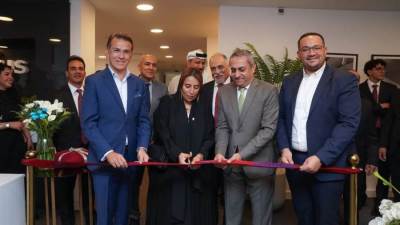 رئيس  شركة العاصمة الإدارية وسفير الإمارات يفتتحان مشروع «بايونير بلازا»