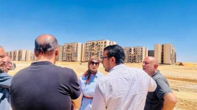 «الإسكان»: تنفيذ 2064 وحدة سكنية  كمرحلة عاجلة بالسويس الجديدة
