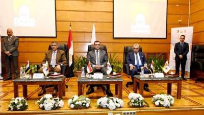 «الشربيني» يؤكد اهتمام الدولة  بإعداد استراتيجية للعمران والبناء الأخضر المستدام