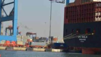 هيئة قناة السويس تؤجل طرح أسهم من شركة «القناة لرباط السفن» في بورصة مصر للعام القادم