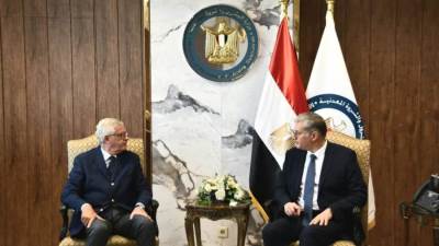 «البترول»: 77% تقدم نسبة الأعمال بمشروع مجمع إنتاج السولار بأسيوط 