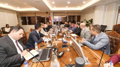 وزير الإسكان يتابع  مع شركات التسويق العقاري وضع خطط احترافية لتسويق المشروعات 