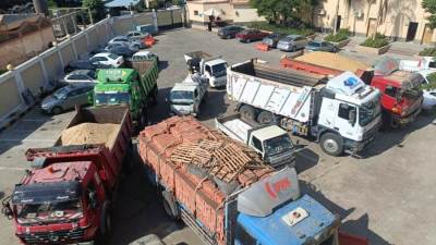 رئيس جهاز الشروق يتحفظ على معدات ثقيلة لمخالفتهم شروط العمل