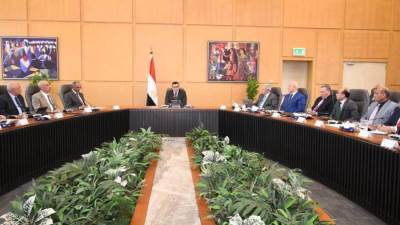 وزير الإسكان يصدر حزمة من التكليفات لمسئولى «القابضة للمياه والصرف»