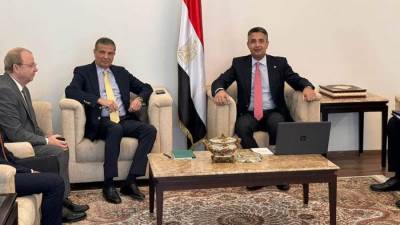 وزيرا التموين والزراعة يبحثان تحديد الأسعار الاسترشادية للمحاصيل الاستراتيجية