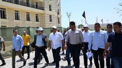 رئيس الوزراء يتفقد الوحدات الجاهزة للتسليم بمشروع «الحي اللاتيني» بالعلمين الجديدة