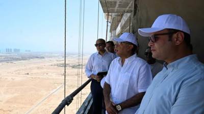 49% نسبة إنجاز أبراج «داون تاون» العلمين الجديدة  و«مدبولي» يوجه بالتسويق الجيد للمشروع 