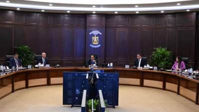 «مدبولى» يتابع إجراءات تسليم المرحلة الأولى من مشروع تطوير «رأس الحكمة» وصرف 4.4 مليار جنيه تعويضات