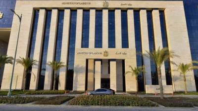 200 ألف لكل متوفي .. وزير العمل يوجه بصرف تعويضات للعمال ضحايا حادث سقوط «سقالة خشبية» بالدقهلية