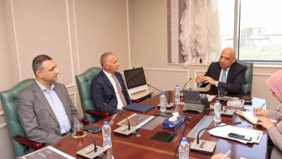 محمود عصمت: نعمل على التصدي لظاهرة سرقة الكهرباء