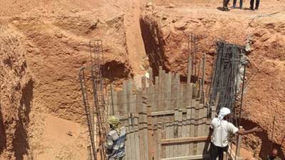 بدء ربط خط المياه لتغذية منطقة الرابيه المضافة لمدينة الشروق