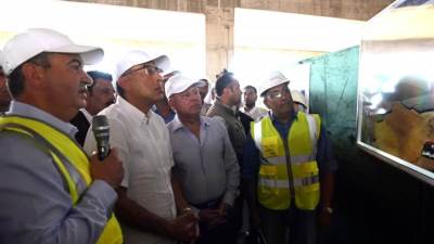 «مدبولى» يتفقد أعمال إنشاء وتنفيذ مشروع الخط الأول من شبكة القطار الكهربائي السريع