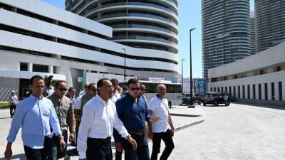 رئيس الوزراء يتفقد الوحدات السكنية التى يتم تسليمها اليوم بمدينة العلمين الجديدة