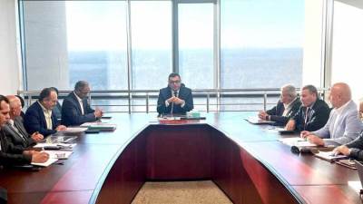 وزير الإسكان يستعرض أحدث التقنيات المستخدمة فى مجال تحلية المياه