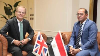 وزير المالية للسفير البريطانى بالقاهرة: الوضع الاقتصادى فى مصر أصبح أكثر استقرارًا