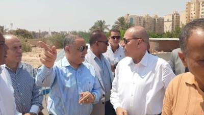 جهاز تخطيط أراضي الدولة:توجيهات رئاسية  بحصر كافة الأراضي والكيانات والشركات القائمة وموقف التعديات  في محور "محمد عزت عادل"