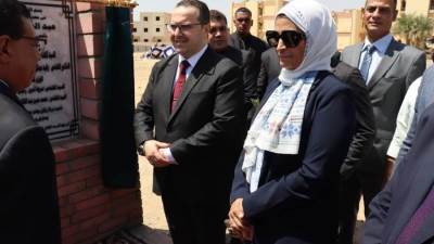 تبرعا من شركة ريكون للمقاولات .. وضع حجر الأساس لإنشاء قاعة مؤتمرات وأرض معارض ومول تجاري بمدينة الشيخ زايد