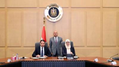 «سيمنس» تبدا تطوير التصنيع والتجميع المحلي للمكونات والمنتجات الكهربائية في مصر