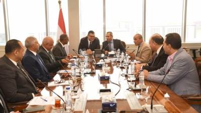 وزير الإسكان ورئيس شركة العاصمة يتابعان موقف منظومة مياه الشرب والصرف الصحى بالعاصمة الإدارية الجديدة 