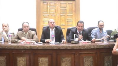 بيع 16 محلا وصيدلية بـ57 مليون جنيه بمدينة العاشر 