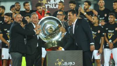في حدث استثنائي.. «نايل للتطوير» تُسلم درع الدوري المصري في تصميمه الجديد للنادي الأهلي