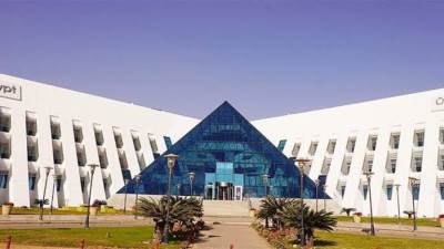 المصرية للاتصالات للبورصة: ليس لدينا معلومات حول نية الحكومة بيع 10% من حصتها في الشركة