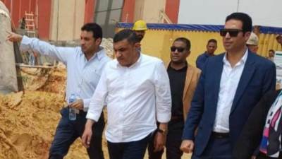 مساعد نائب رئيس هيئة المجتمعات العمرانية يتفقد محطة وروافع مياه الشرب بالقاهرة الجديدة