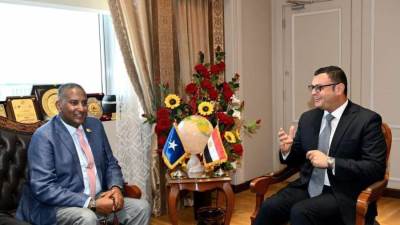 وزير الإسكان: مصر مستعدة لنقل خبراتها  في مجال التنمية العمرانية للصومال