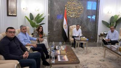 رئيس الوزراء يبدأ جولة تفقدية لمتابعة المراحل النهائية لمشروع تطوير موقع «التجلي الأعظم فوق أرض السلام»